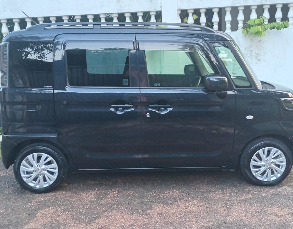 Suzuki Spacia - 2023